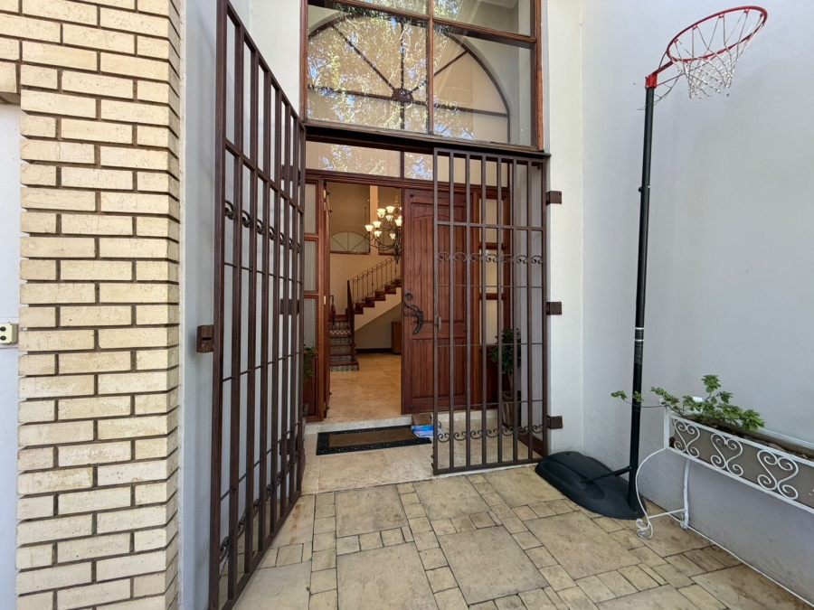 5 Bedroom Property for Sale in Cashan North West